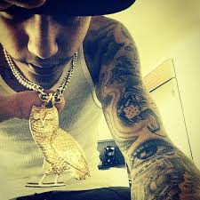 April 03, 2019 tambah komentar edit. Justin Bieber Tattoo Guide And Meanings From New Face Tattoo To That Selena Gomez Inking
