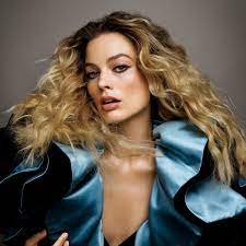 This is the 25 year old's first us vogue cover and following the jungle theme of tarzan, margot appears in a michael kors leopard print swimsuit and. Photos Margot Robbie Vogue July Cover Captured By Inez And Vinoodh Vogue
