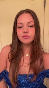 Elise Newman's Instagram, Twitter & Facebook