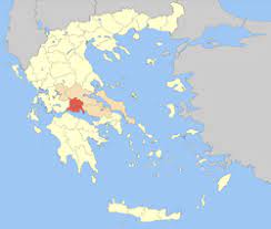Η φωκίδα, σύμφωνα με την ελληνική μυθολογία και κατά την επικρατέστερη άποψη, πήρε το όνομά της από τον φώκο, γιο του ορτυνίωνα, που ήταν ο αρχηγός των δωριέων κορινθίων που κυρίευσαν την περιοχή και μετονομάστηκαν σε φωκείς. Nomos Fwkidas Bikipaideia