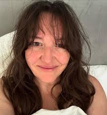 Hello beautiful bank holidayers!! This is me having a lazy lie in… NO make  up NO hair brushed NO filter. I am 51 and still making albums, touring,  writing and exploring this