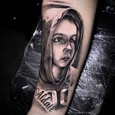 Black Moon Tattoo Studio.