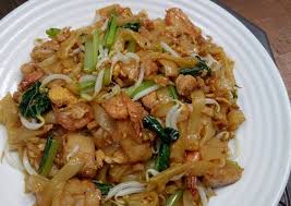 Kwetiau adalah hidangan makan malam yang praktis dan pas karbohidratnya. Resep Kwetiaw Goreng Enak Resep Enyak