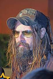 Ever wonder what rob zombie looks like without a beard? Rob Zombie Is An Obnoxious Hack In A Manner Of Geeking