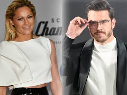 August 1984 in krasnojarsk, russische sfsr, sowjetunion) ist eine deutsche schlagersängerin, tänzerin, unterhaltungskünstlerin, fernsehmoderatorin und schauspielerin. Helene Fischer Ihr Freund Packt Aus Stars Vol At