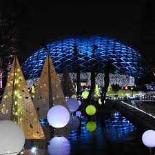 30 Great Places To See Holiday Lights Midwest Living
