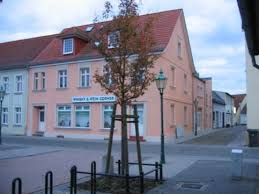 Neben der auswahl wohnung mieten schwedt /oder gibt es eine riesige auswahl an immobilien und grundstücke für jedes budget. 3 Zimmer Wohnung Zu Vermieten Judenstrasse 19 16303 Schwedt Schwedt Oder Mapio Net