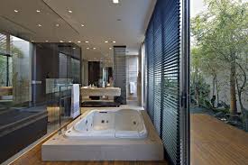 Quarto Banheiro E Closet Integrados Veja Detalhes Dessa Suite Moderna E Maravilhosa Closet Com Banheiro Banheiro Banheiro Casal