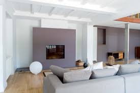 Salon couleur taupe gris anthracite ou gris clair de mur salon taupe , la source:designmag.fr. Quelle Couleur Choisir Pour Un Salon Choisir Mes Couleurs Tollens