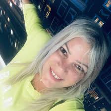 ענת בגדים יפים