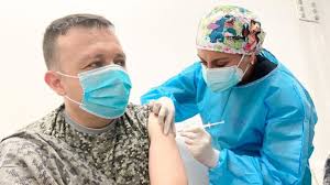 Se trata del primer objetivo no alcanzado en términos de vacunación para el presidente estadounidense, que convirtió el aceleramiento de la campaña de inmunización en una prioridad del. Vacunacion En Colombia A Que Grupos Les Toca Cuando Empezaran Y Como Inscribirme As Colombia