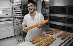 Ce grand palmarès, qui donne notamment le privilège de. Paris La Fulgurante Ascension Du Boulanger Taieb Sahal Laureat Du Grand Prix De La Baguette Le Parisien
