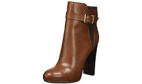 Ci sono sneaker che passano; 10 Migliori Scarpe Da Donna Offerte E Prezzi Agosto 2021