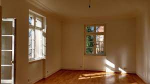 Das zimmer ist 18 m² groß und hat ein seperates badezimmer. 4 Zimmer Wohnung Zu Vermieten 79100 Freiburg Mapio Net