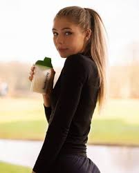 09.01.2022 · jutta leerdam heeft met overmacht opnieuw de europese titel op de 1.000 meter bemachtigd. Jutta Leerdam Juttaleerdam Instagram Famousfix Com Post