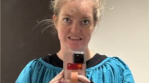 Dave Chappelle moks Louis C.K.'s accuser in Netflix special