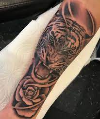 Here are 15+ gloriously gorgeous tiger and rose tattoos that will give you all sorts of wild thoughts. Tiger And Rose Tattoo Designs Novocom Top