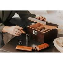 Case Elegance Large Spanish Cedar Wood Box, Glass Top ...
