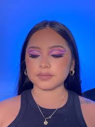 Makeup artist recommendation available