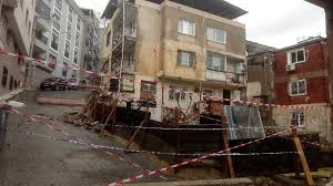 Karabağlar hava durumu, karabağlar 4 günlük hava tahmini, meteroloji anlık hava durumu değerleri karabağlar,i̇zmir. Kayma Riski Bulunan Binaya Tahliye Izmir Haberleri