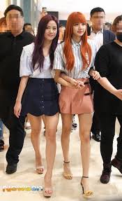 See more ideas about fashion, fashion outfits, clothes. Korean Celebrities Fashion Blackpink Jisoo And Lisa Fashion At Ak Plaza