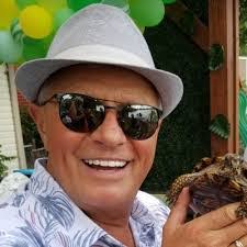 Waldemar Slezak's Instagram, Twitter & Facebook