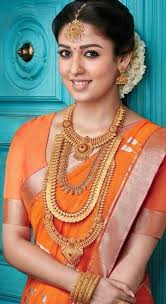 She has acted in malayalam, telugu, hindi and tamil language films, and has established herself as a lead child actress. Nayanthara Biography Age Images Salary Movie Boyfriend Birthday Affair Weight Family