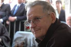 Lori Courtemanche's Instagram, Twitter & Facebook