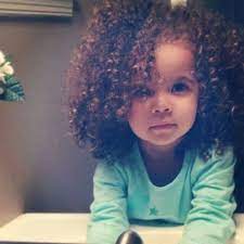 Little Baby Skye 2 Practicing Good Hygiene Skills Baby Curls Curly Hair Baby Curly Girl Hairstyles