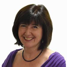 Yr Athro Angela Devereux