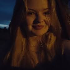 Nadine Proctor's Instagram, Twitter & Facebook