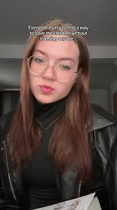 Rebecca Leong's Instagram, Twitter & Facebook