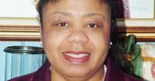 Students called to enter science, medicine, Olanta veterinarian says