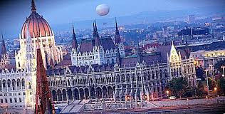 /ˈbudapest/) è la capitale e la maggiore città dell'ungheria. Citta Di Budapest Popolazione E Popolazione Ambiente 2021