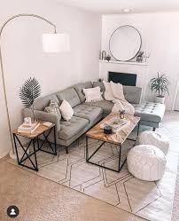 Pin Von Jackie Marie Auf Home In 2020 Wohnung Wohnzimmer Einzimmerwohnung Einrichten Wohnung