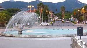 Il bagno riviera, la grande spiaggia arredata con tende e ombrelloni di varie tipologie, consente una quasi completa personalizzazione dell'arredo dei servizi (lettini aggiuntivi etc.). Reiseinformationen Italien Und Vatikan