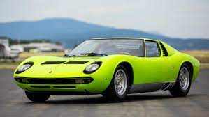 Technical specifications, performance, features, consumption, engines, and interior/exterior pictures of the legendary lamborghini miura. A Lime Green 1968 Lamborghini Miura P400 Is Headed To Auction Robb Report