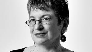 Fat Girl in a Strange Land: Amazon.co.uk: Vourvoulias, Sabrina, Dickinson,  Anna, Brozek, Jennifer, Krasnoff, Barbara, Caro, Anna, Alberti, Pete  "Patch", Teffeau, Lauren C., Fitzwater, A J, Roseman, Josh,  Jungwiwattanaporn, Brian, Elmer, Katharine,