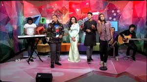 Hanya ku yang mencari rembulan masih ada mungkin seketika walau ku bahagia mengejar bayanganmu tak mungkin ku beroleh saat indah bersamamu hanya aku hu hu. Download Hanya Aku Hyper Act Mp4 Mp3 3gp Daily Movies Hub