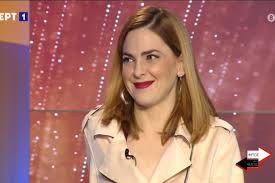 Είναι μέλος του συγκροτήματος imam baildi από το 2011. Rena Morfh Apo Thn Arxaiologia Sth Soylh Anatolh Kai To Moysiko Koyti Znews