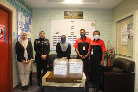 The spokesman had denied percetakan keselamatan nasional sdn bhd (pkn) — tasked with printing the passport booklets and embed the poly carbonate data page containing a microchip supplied by datasonic technologies — and the immigration department had rejected a large number of passport microchips that had defects, thus resulting in the shortage. Jabatan Imigresen Malaysia Wp Kuala Lumpur Publicaciones Facebook