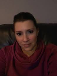 Dawn Sterling with her Gym Hair, and no name brand cranberry sweatshirt  watching #OscarsLive