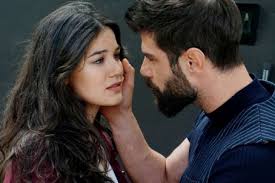 Fox tv ekranlarında gelecek sezon izleyici karşısına çıkacak olan kırık ayna dizisinin erkek başrol oyuncusu belli oldu! Who Is Berk Cankat Dating Berk Cankat Girlfriend Wife