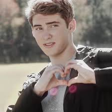 ─ #PETERMALARKEY ☆ I'm gonna tell my future kids that was the real hunger  games #stravinggames #codychristian #petermalarkeyedit #thestravinggames  #codychristianedit #hungergames #peetamellark ...