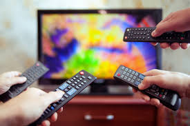 Jika tv kamu belum termasuk smart tv, tidak usah sedih dulu. Ketahuilah Perbedaan Smart Tv Dan Android Tv Sebelum Membeli