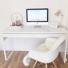 Blogger Arbeitsplatz Schreibtisch Workplace Ikea Eames Style Stuhl Imac Apple Zimmer Wohnen Ideen Furs Zimmer