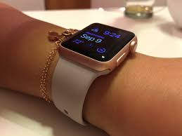 I've been writing about technology, gadgets, and pop culture back before apple had even thought of the iphone. Girlfriend Picked Up The New Rose Gold Macrumors Forums