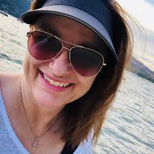 Stacey Butters's Instagram, Twitter & Facebook