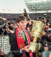 Andere vereine, bei denen er als profi unter. Vfb Stuttgart On Twitter Throwbackthursday Heute Vor 21 Jahren Feierten Joachim Low Und Thomas Schneider Den Pokalsieg Mit Dem Vfb Holt Euch In Russland Den Nachsten Pokal Wm2018 Bestneverrest Stuttgarterjungs