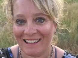 Debbie Battle's Instagram, Twitter & Facebook